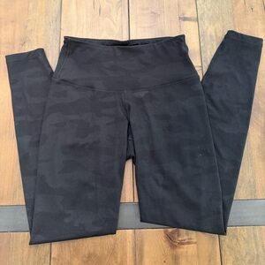 Old Navy Black Camouflage Leggings